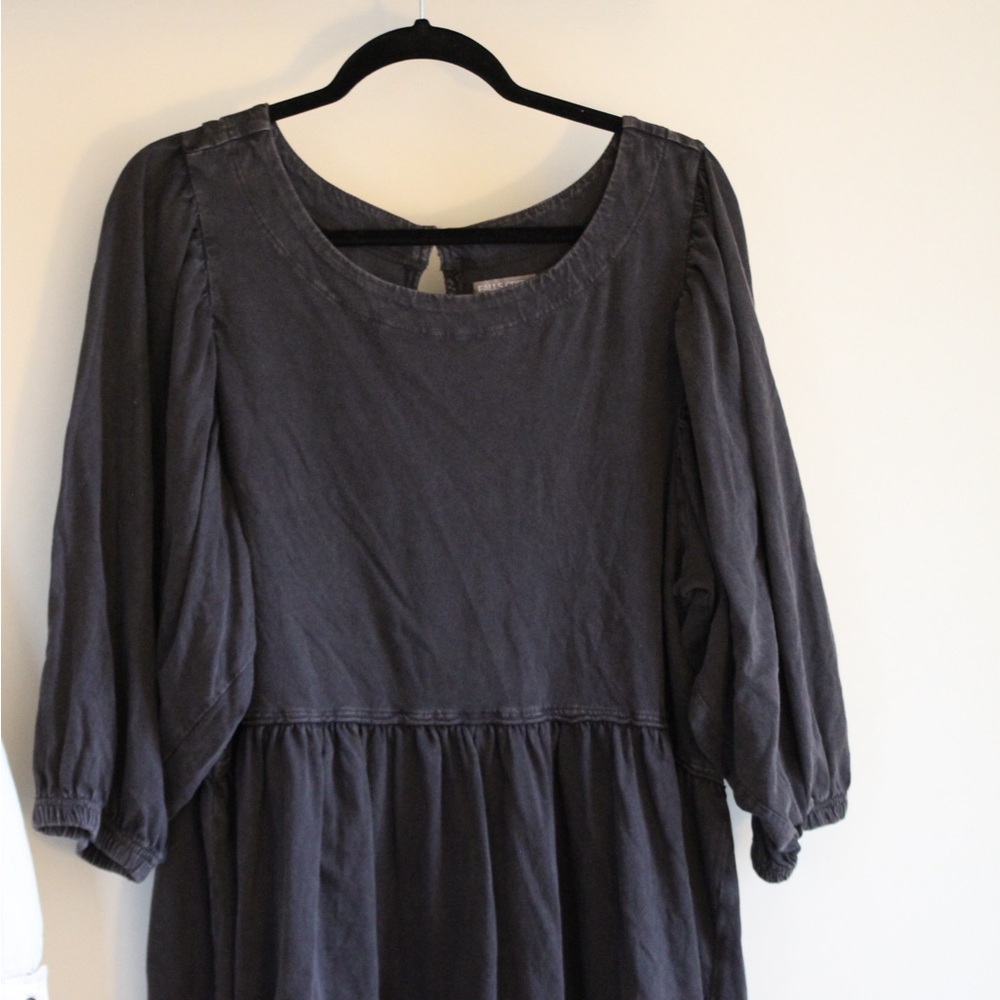 Elegant dark grey flowy top 100% cotton